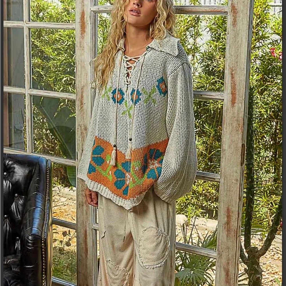 POL. Boho Tie Detail Floral Sweater - Picture 6 of 7